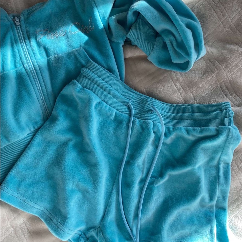 Blue fine girl set